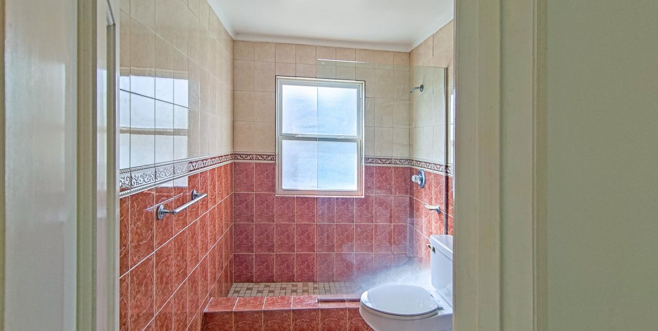 Carino 8A - Hamilton Estate