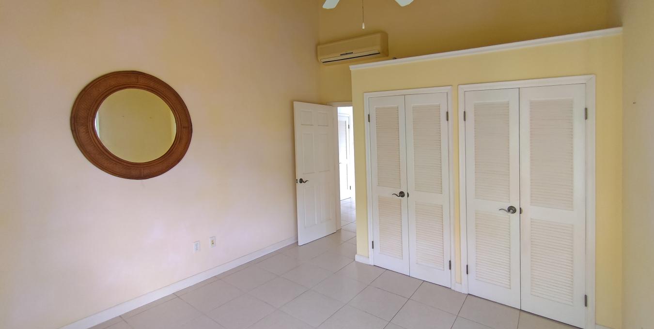 Carino 8A - Hamilton Estate