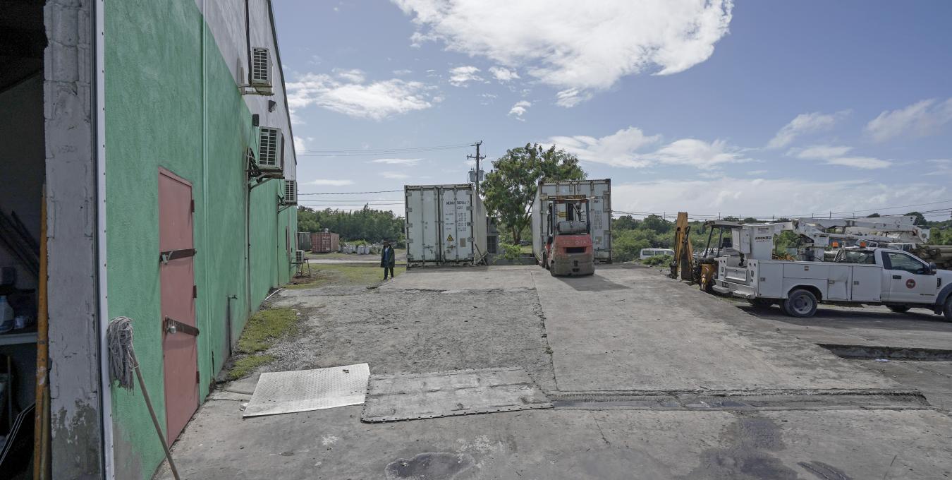 Commercial Warehouse & Office Facility