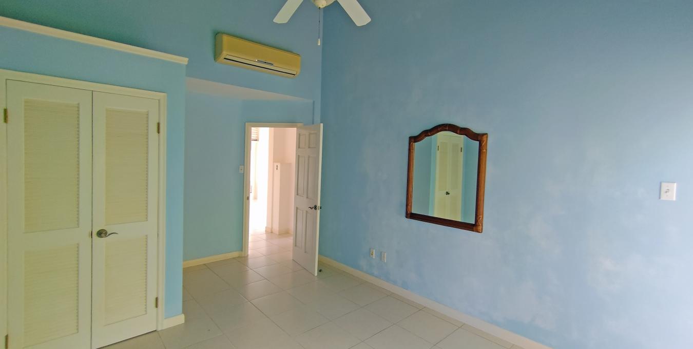 Carino 8A - Hamilton Estate