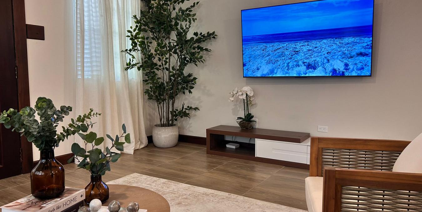 Coco Palm - Tropical Island Retreat